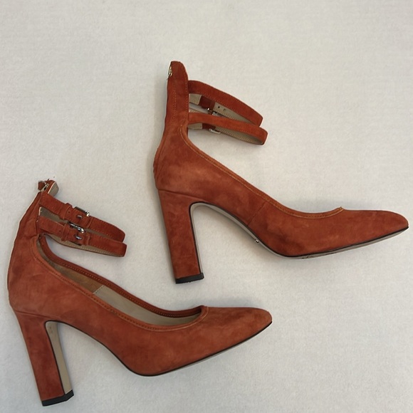 MASSIMO DUTTI BURNT ORANGE HEELS 37=7 - Picture 1 of 16